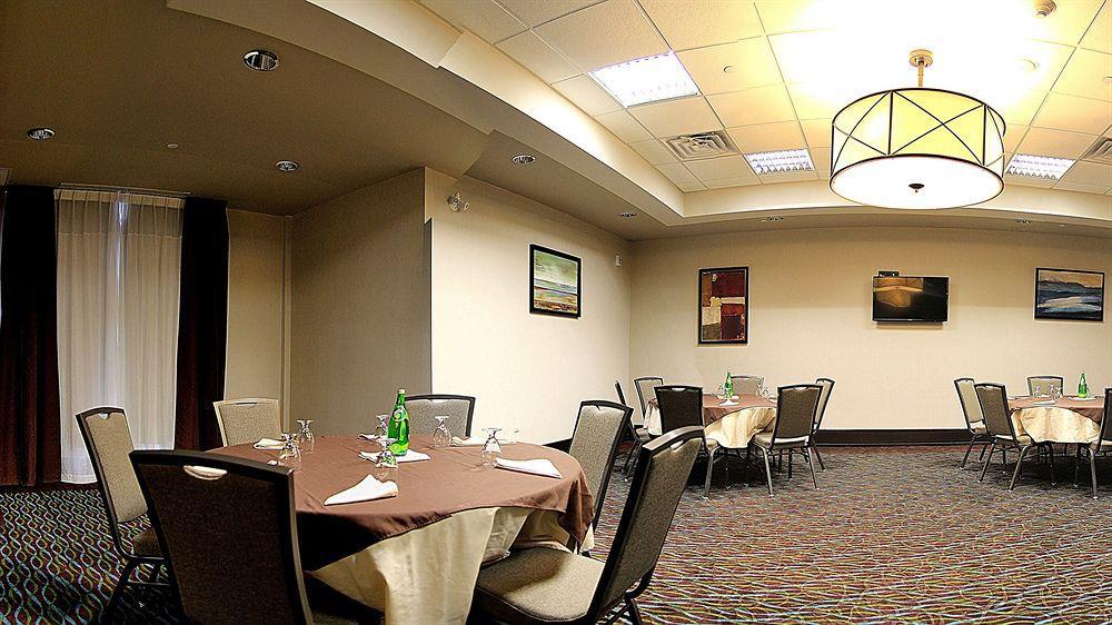 Holiday Inn Express And Suites Timmins By Ihg Exterior foto