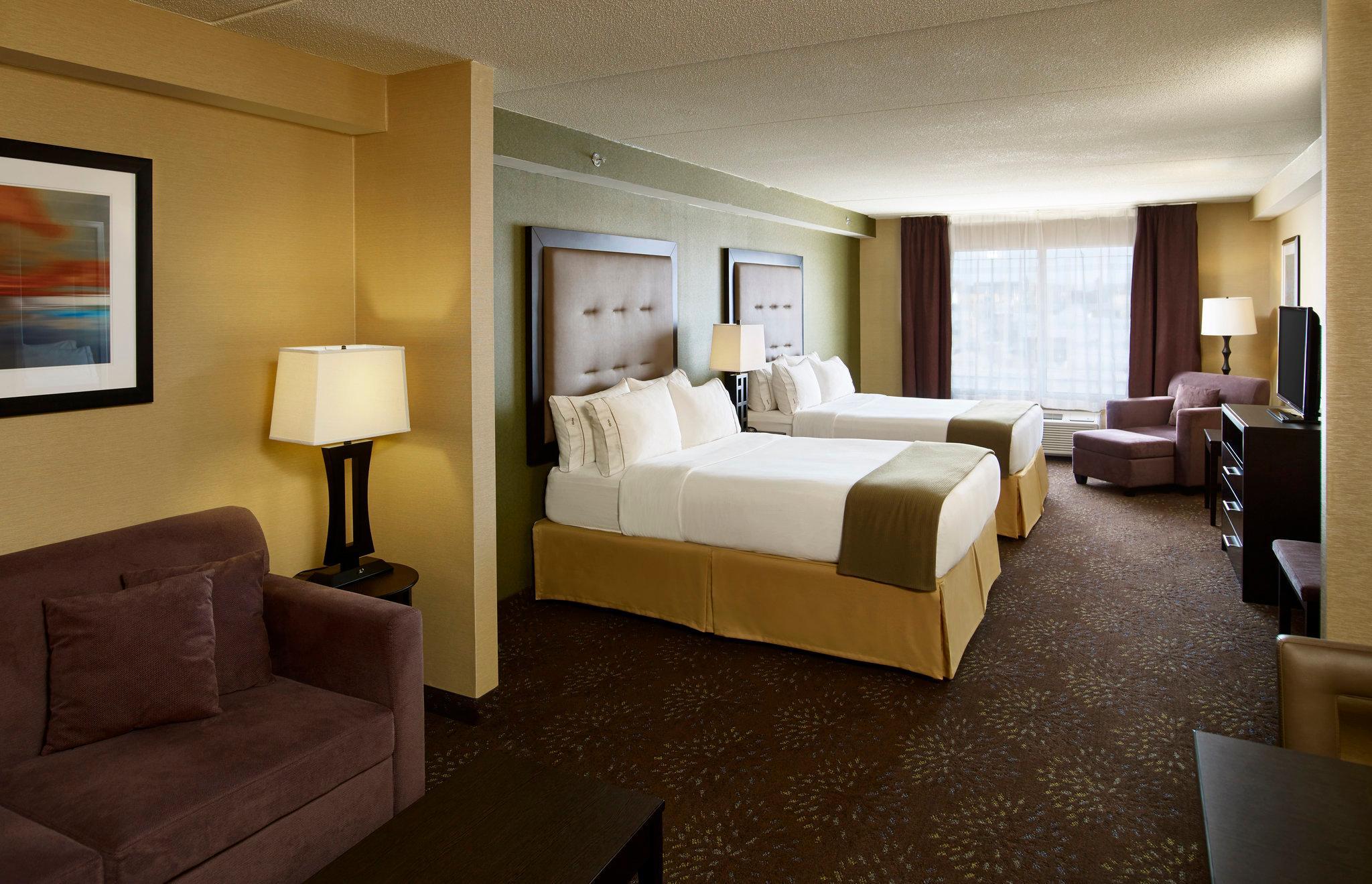 Holiday Inn Express And Suites Timmins By Ihg Exterior foto