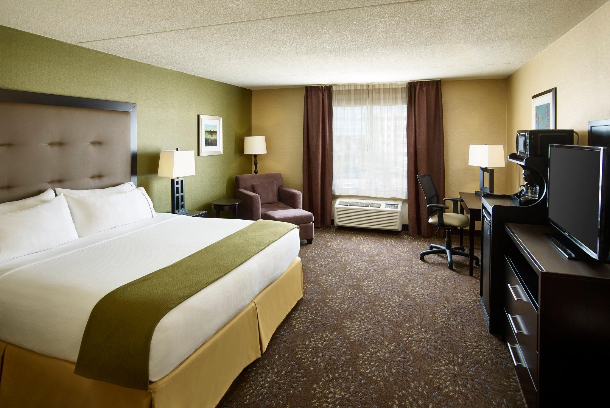 Holiday Inn Express And Suites Timmins By Ihg Exterior foto