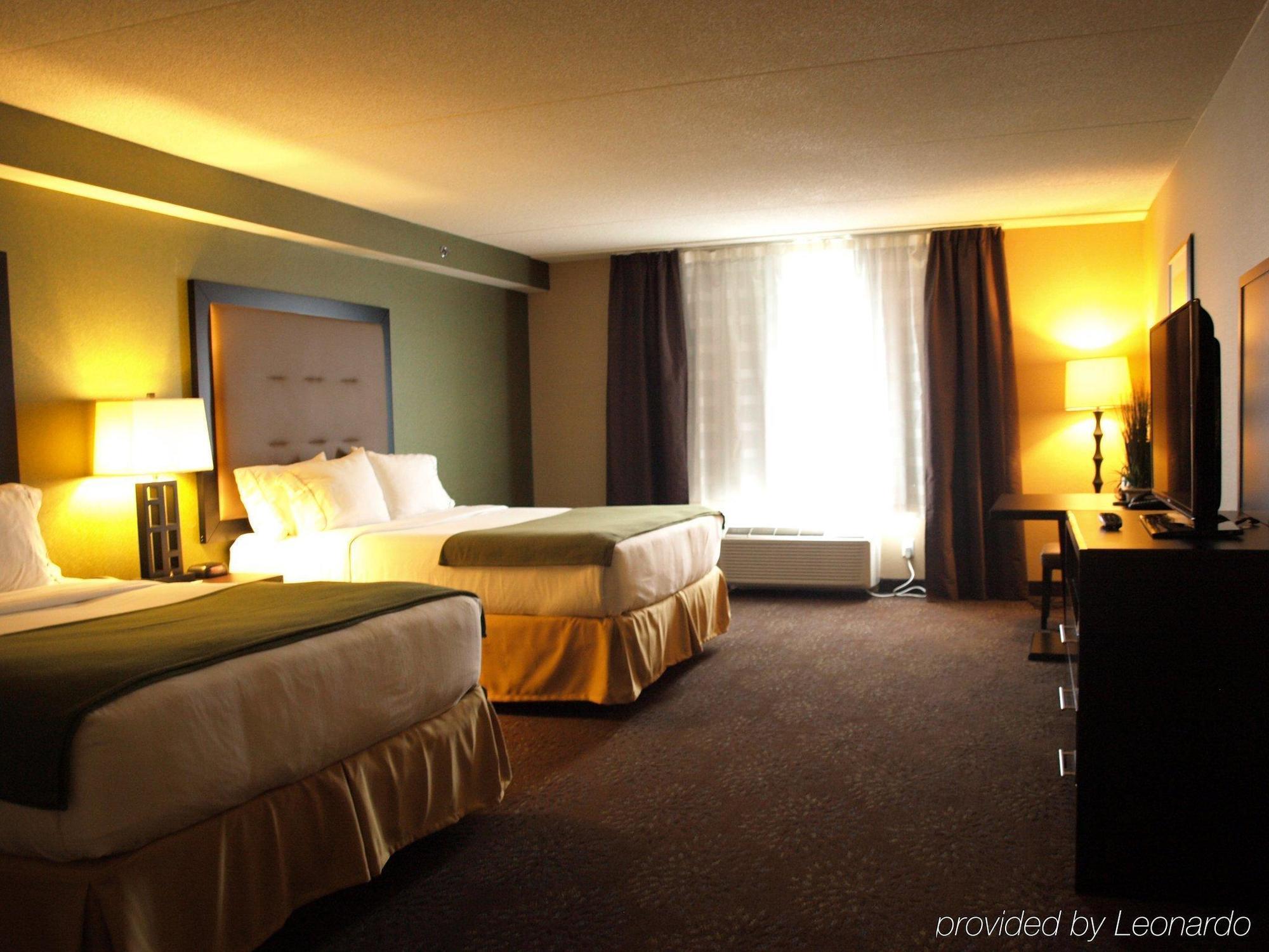 Holiday Inn Express And Suites Timmins By Ihg Exterior foto