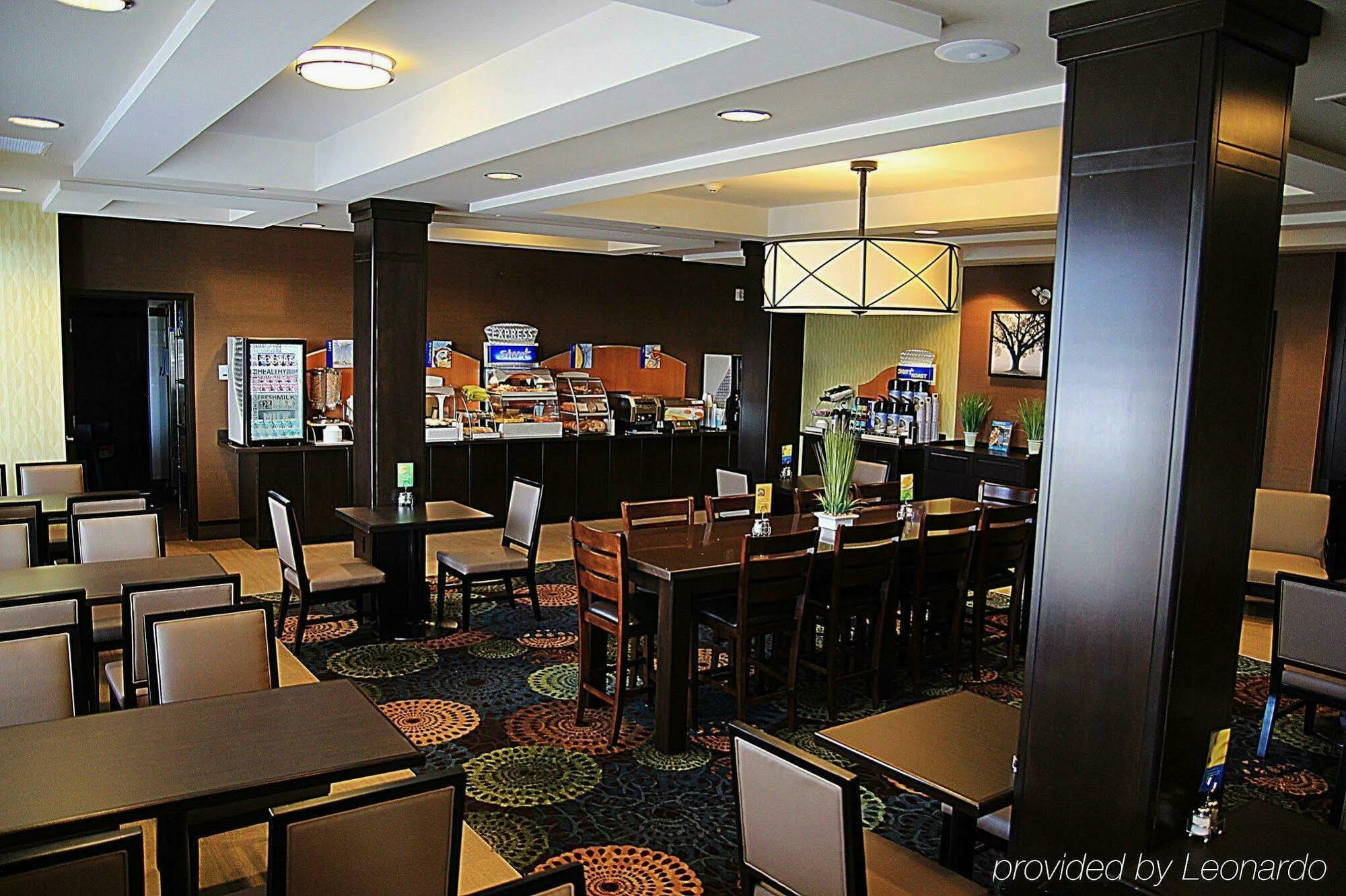 Holiday Inn Express And Suites Timmins By Ihg Exterior foto